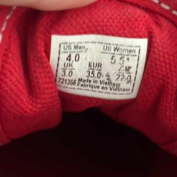 Red Vans - Picture 5 of 7